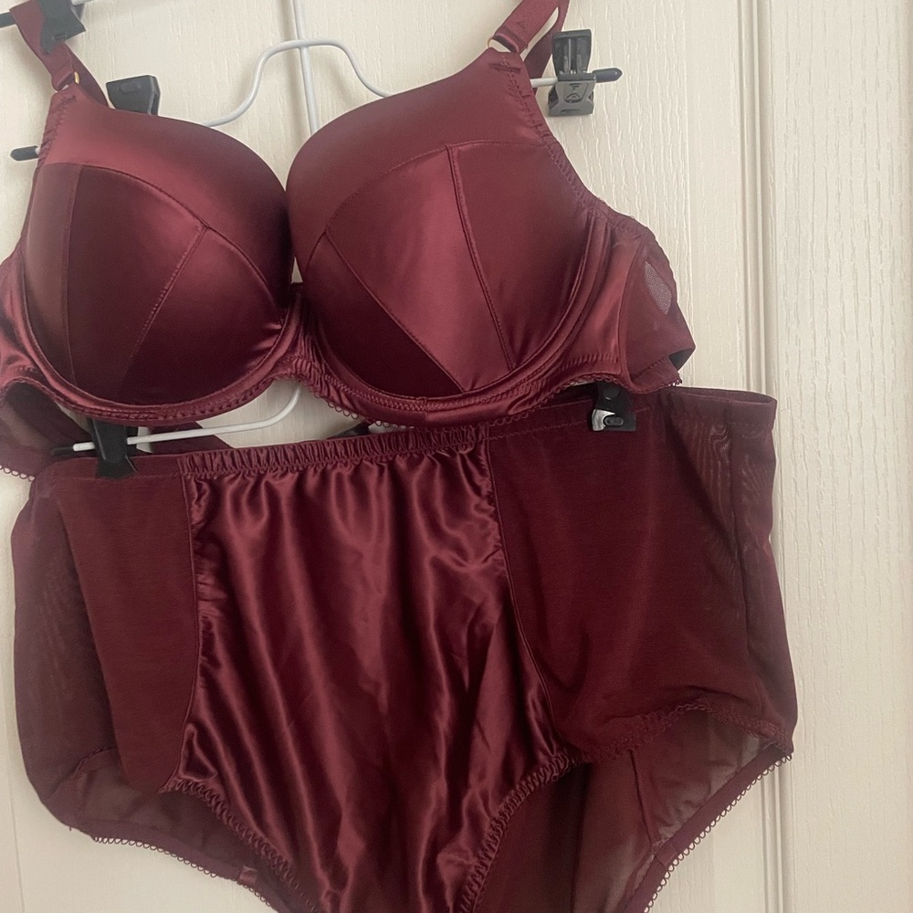 City Chic Deep Red Women's Bra Set